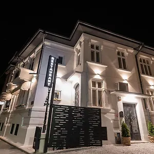 Alojamento de Acomodação e Pequeno-almoço George&dragon, Bucareste